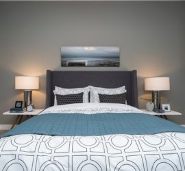 bold wall color in bedroom